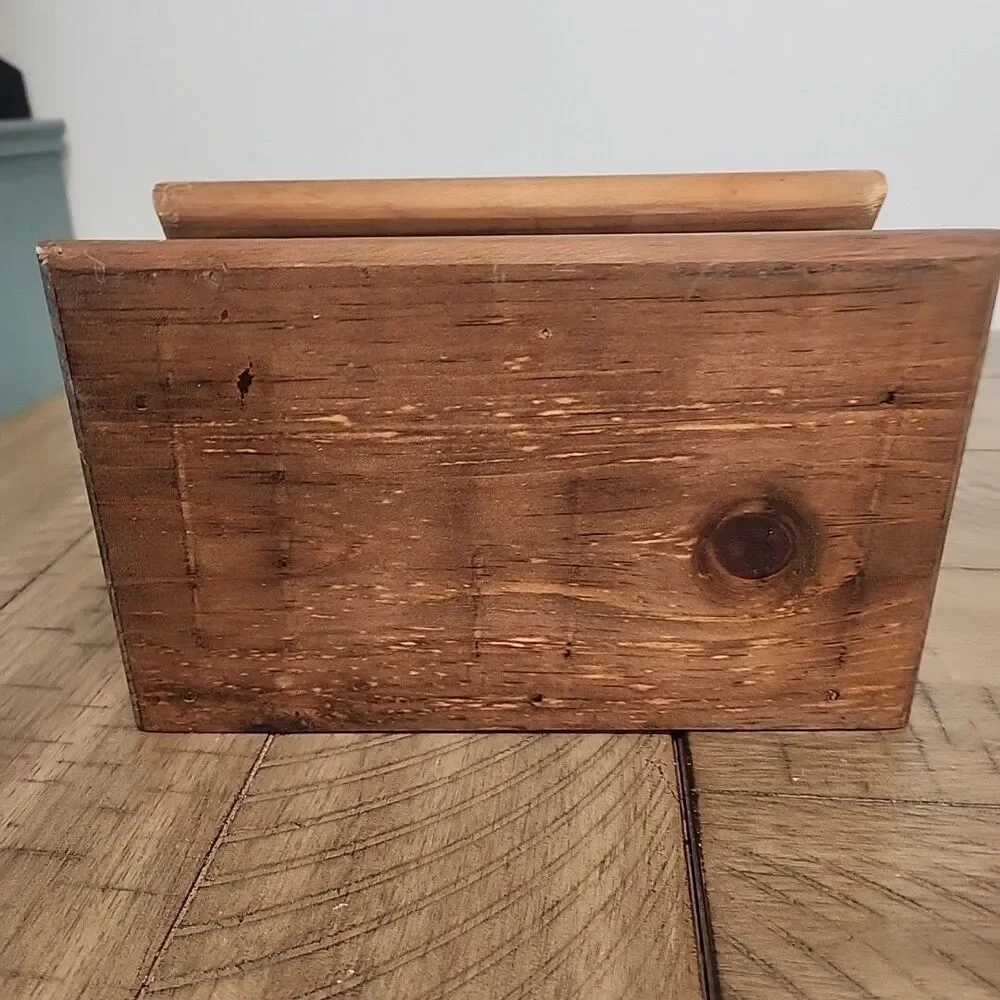 Vtg Wood Recipe file Box Handpainted Bunny Rabbits and Daisy Flowers Retro Decor